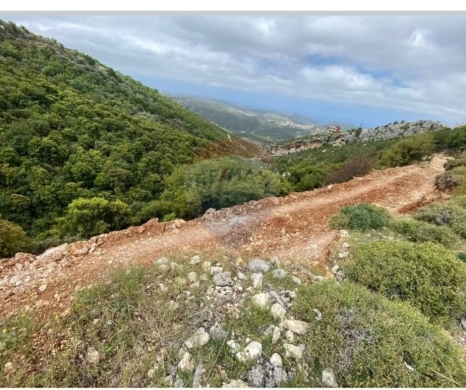 اراضي للبيع في البترون - R9-3440 Land for Sale in Batroun - 1,206 m²أرض للبيع في البترون - 1,206 م