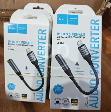 Mobile accessories in Manara - وصلة Hoco LS36A لتحويل منفذ آيفون إلى سماعة 3.5 ملم | Hoco LS36A Lightning to 3.5mm Adapter