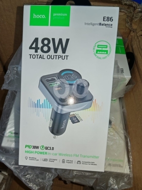 Mobile accessories dans Manara - جهاز إرسال FM لاسلكي للسيارة Hoco E86 بقوة 48 واط وشحن سريع | Hoco E86 High Power In-car FM Transmit