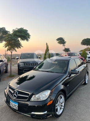 Mercedes-Benz in Rachaya - مرسيدس بنز C250 موديل 2012 بحالة ممتازة للبيع | 2012 Mercedes-Benz C250 for Sale