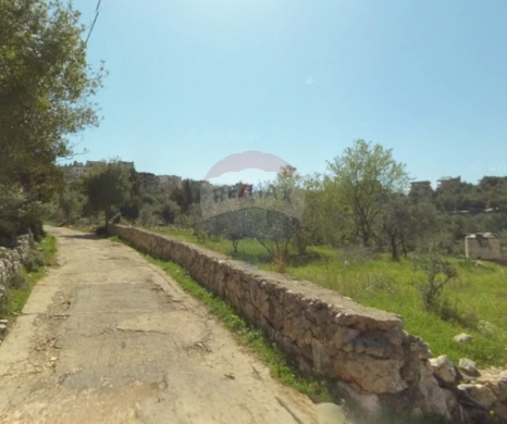 Lands for sale in Btermaz - R9-3444 Land for Sale in Btormaz Danniyeh - 2,800 m²أرض للبيع في بطرماز الضنية - 2,800 م²