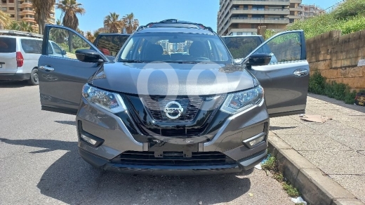 Nissan in Verdun - نيسان روج ٢٠١٨ إصدار "ميدنايت" دفع رباعي حالة ممتازة | 2018 Nissan Rogue 4x4 Midnight Edition
