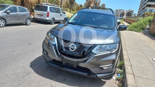 نيسان روج ٢٠١٨ إصدار "ميدنايت" دفع رباعي حالة ممتازة | 2018 Nissan Rogue 4x4 Midnight Edi… — 11