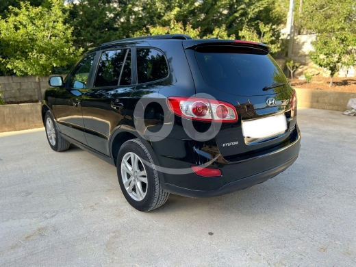 هيونداي في البربارة - Hyundai Santa Fe 2011