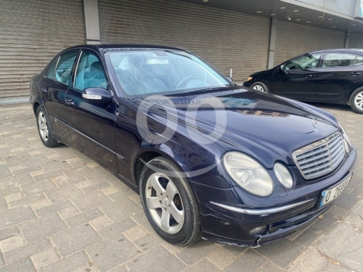 Mercedes-Benz in Beirut City - مرسيدس E200 موديل 2005 شركة لبنانية مالك واحد | Mercedes E200 2005 Lebanese Co. One Owner
