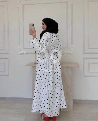 فستان نسائي منقط راقي بتصميم عصري وأنيق | Elegant Women's Polka Dot Long Dress — 3