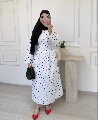 فستان نسائي منقط راقي بتصميم عصري وأنيق | Elegant Women's Polka Dot Long Dress — 2