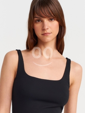 توب نسائي "ريب" ياقة دائرية واسعة ألوان متعددة | Women's Premium Scoop Neck Ribbed Top — 2