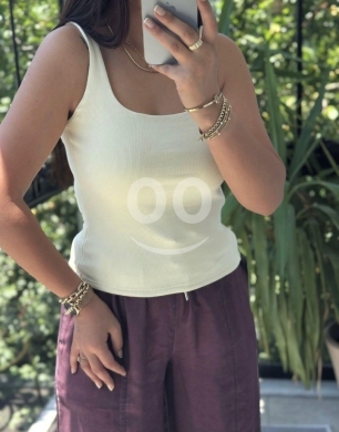 توب نسائي "ريب" ياقة دائرية واسعة ألوان متعددة | Women's Premium Scoop Neck Ribbed Top — 4