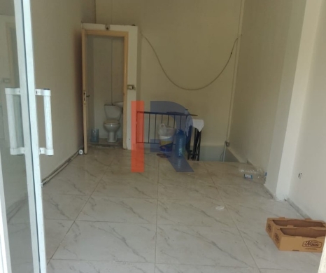R9-3456 Shop for Sale in Manar Abou Samra Tripoli – 35 m²