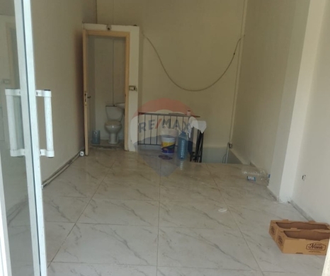 عقارات تجارية للبيع في أبو سمرا - R9-3456 Shop for Sale in Manar Abou Samra Tripoli - 35 m²محل للبيع في المنار أبو سمرا طرابلس - 35 م²
