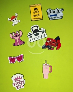 Mobile accessories in Manara - دبابيس بروش مميزة بتصاميم متنوعة وعصرية | Trendy & Unique Enamel Pin Collection