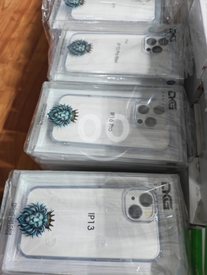 Mobile accessories in Manara - بيت حماية دي كي جي للايفون بتصميم الأسد الملك | DKG Lion King Design Protective iPhone Case