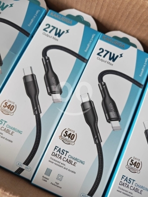 Mobile accessories in Manara - كابل كاكوسيجا شحن سريع 27 واط تايب سي للايفون قماش | Kakusiga 27W Type-C to Lightning Cable