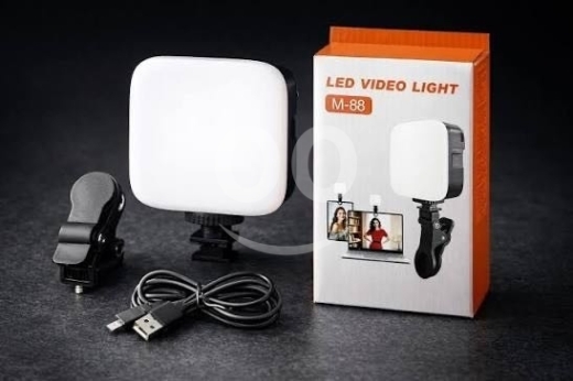 Other electronics dans Achrafieh - إضاءة ليد M88 للفيديو والمدونات بـ 3 مستويات | M88 LED Video Fill Light for Streaming