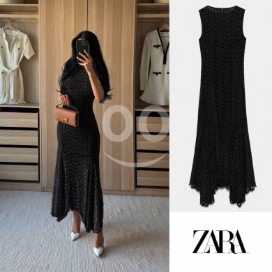 Vêtements, chaussures et accessoires dans Dahr el-Ain - فستان دانتيل أسود طويل وأنيق من Styllana Store | Elegant Black Lace Maxi Dress