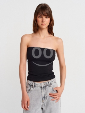 توب بدون أكمام بلون كريمي ناعم من Styllana Store | Chic Cream Tube Top — 3