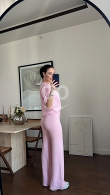 طقم نسائي وردي ناعم من Styllana Store | Cozy Pink Knit Lounge Set — 4