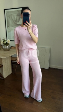 Vêtements, chaussures et accessoires dans Dahr el-Ain - طقم نسائي وردي ناعم من Styllana Store | Cozy Pink Knit Lounge Set