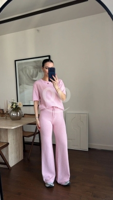 طقم نسائي وردي ناعم من Styllana Store | Cozy Pink Knit Lounge Set — 3