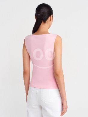 توب بني بسحاب أمامي وتصميم عصري من Styllana Store | Chic Brown Zip-Up Tank Top — 8