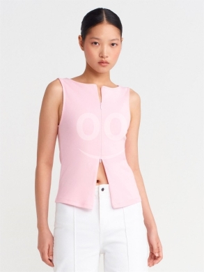 توب بني بسحاب أمامي وتصميم عصري من Styllana Store | Chic Brown Zip-Up Tank Top — 6
