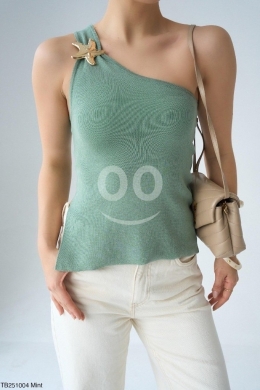 توب محبوك بكتف واحد وإكسسوار نجم البحر من Styllana Store | Starfish Detail One-Shoulder K… — 2