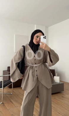 طقم كاجوال أنيق بحزام خصر وأرجل عريضة من Styllana Store | Elegant Belted Tunic & Wide-Leg… — 2