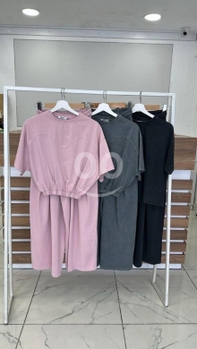 Vêtements, chaussures et accessoires dans Dahr el-Ain - طقم نسائي قطعتين مميز من متجر Styllana | Stylish Two-Piece Women&#039;s Set by Styllana
