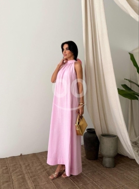 Vêtements, chaussures et accessoires dans Dahr el-Ain - فستان صيفي طويل بتصميم الرسن من متجر Styllana | Styllana Store Elegant Halter Neck Summer Maxi Dress