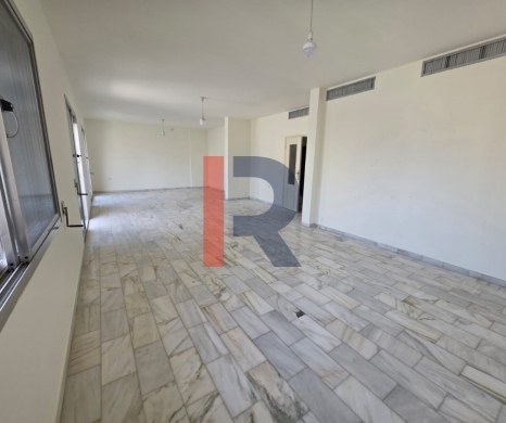 R9-3462 Apartment for Sale in Mar Elias Beirut – 230 m²