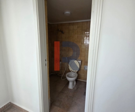 R9-3462 Apartment for Sale in Mar Elias Beirut – 230 m² — 4