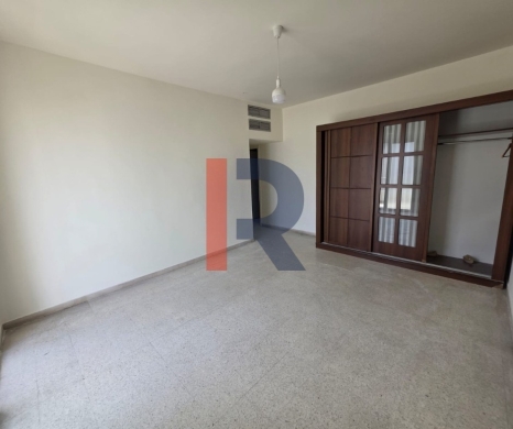 R9-3462 Apartment for Sale in Mar Elias Beirut – 230 m² — 14