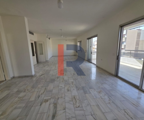 R9-3462 Apartment for Sale in Mar Elias Beirut – 230 m² — 13