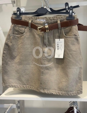 Vêtements, chaussures et accessoires dans Dahr el-Ain - تنورة جينز قصيرة بلون كاكي مع حزام من متجر Styllana | Styllana Store Chic Khaki Denim Mini Skirt