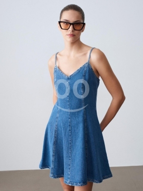 فستان جينز قصير بتصميم حيوي من متجر Styllana | Styllana Store Playful Denim Mini Dress — 3
