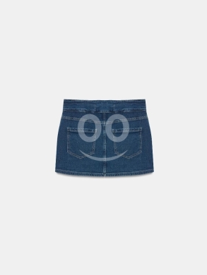 تنورة جينز قصيرة بخصر مرتفع وتفاصيل جيوب من متجر Styllana | High-Waisted Denim Mini Skirt — 3