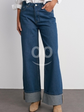 Vêtements, chaussures et accessoires dans Dahr el-Ain - بنطلون جينز واسع بفتحة كاحل عريضة من متجر Styllana | Styllana Store Wide-Leg Jeans