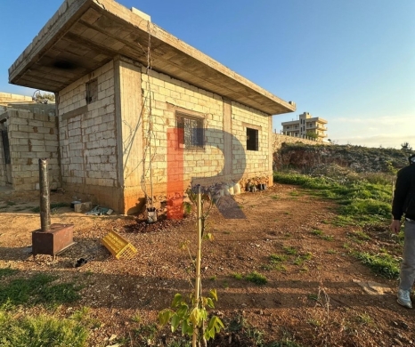 R9-3467 Land for Sale in Izal Danniyeh – 330 m² with Building Under Construction