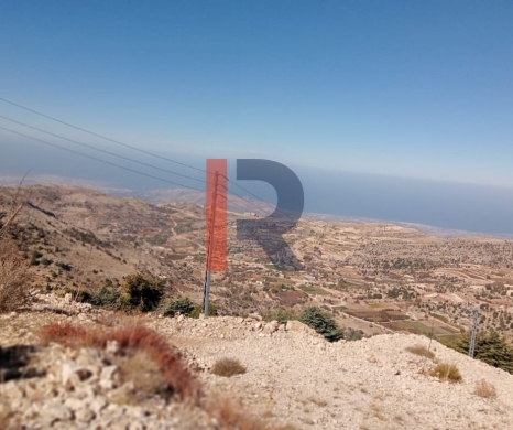 R9-3468 Land for Sale in Biqaa Sefrine Jerd El Njas – 1,887 m — 5