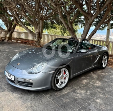 Porsche in Baabdat - Porsche boxster 2006