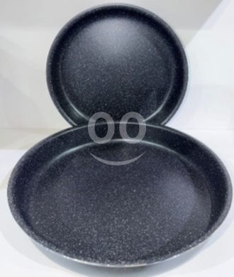 Kitchen appliances in Achrafieh - صواني فرن دائرية مقاسات متنوعة (أسود - رمادي) | Round Baking Pans Multiple Sizes Black & Grey