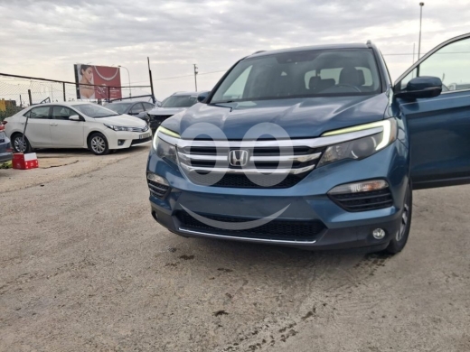 Honda in Jidra - هوندا بايلوت 2017 نظيفة جداً 7 ركاب جلد وفتحة ممشى 49 ألف ميل | Honda Pilot 2017 7-Seater Leather