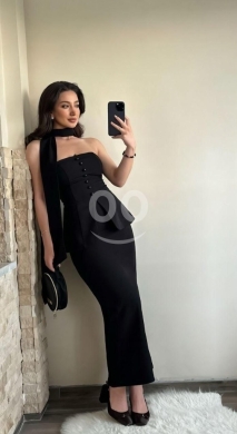Vêtements, chaussures et accessoires dans Dahr el-Ain - طقم رسمي أسود قطعتين توب كشكش وبنطلون من Styllana | Elegant Black 2-Piece Peplum Set