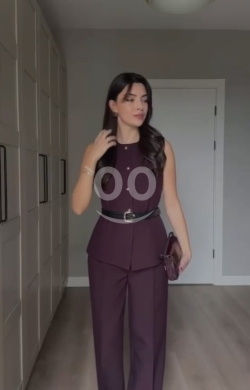 Vêtements, chaussures et accessoires dans Dahr el-Ain - طقم رسمي عنابي قطعتين من Styllana جاكيت بدون أكمام | Burgundy 2-Piece Elegant Vest Suit Styllana