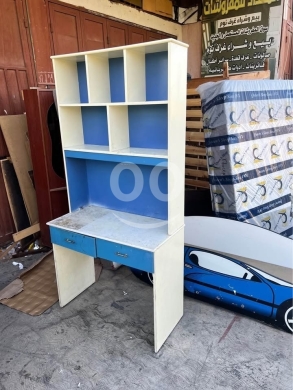 Bedroom dans Tripoli - تخت و مكتب