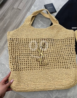 Clothes, Footwear & Accessories in Baabda - حقيبة كتف سان لوران رافيا صيفية | YSL Saint Laurent Raffia Tote Bag starting from 10$