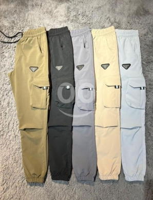 Vêtements, chaussures et accessoires dans Akkar el-Atika - بنطلون كارغو رجالي برادا خامة ممتازة وألوان متعددة | Men&#039;s Prada Premium Cargo Pants Collection