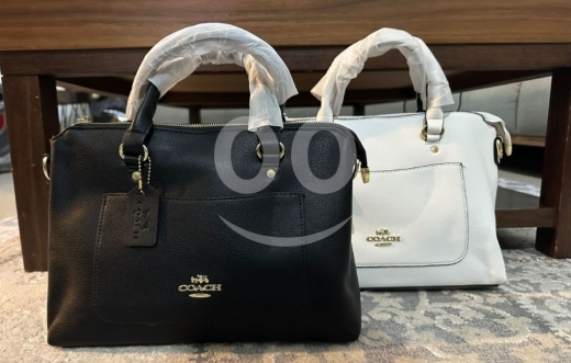 Clothes, Footwear & Accessories in Baabda - طقم حقائب سفر فاخرة باللون الكحلي | Luxurious Navy Blue Travel Suitcase Set starting from 10$