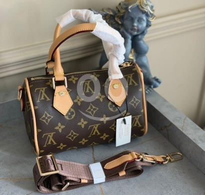 Clothes, Footwear & Accessories in Baabda - حقيبة لويس فيتون بوسطن ميني مونوغرام | Louis Vuitton Monogram Speedy Boston Mini Bag starting
